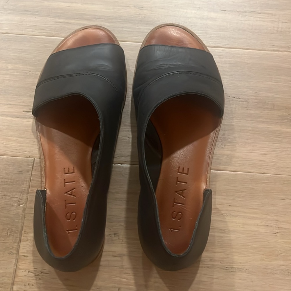 1.State Calvin Leather Sandals 5m